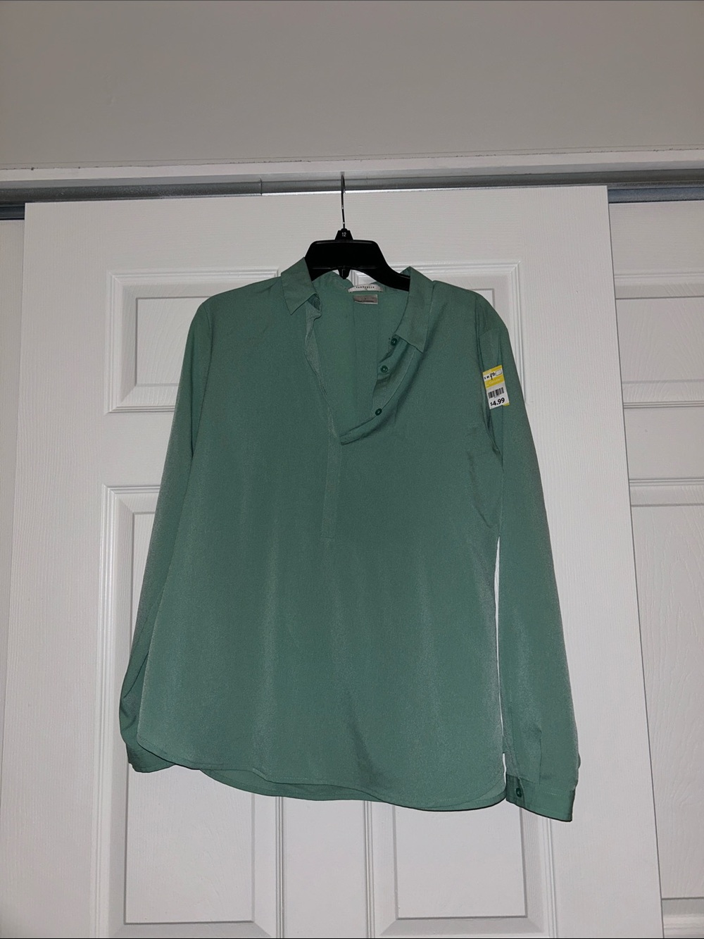 Van Heusen Seafoam Button-Front Blouse